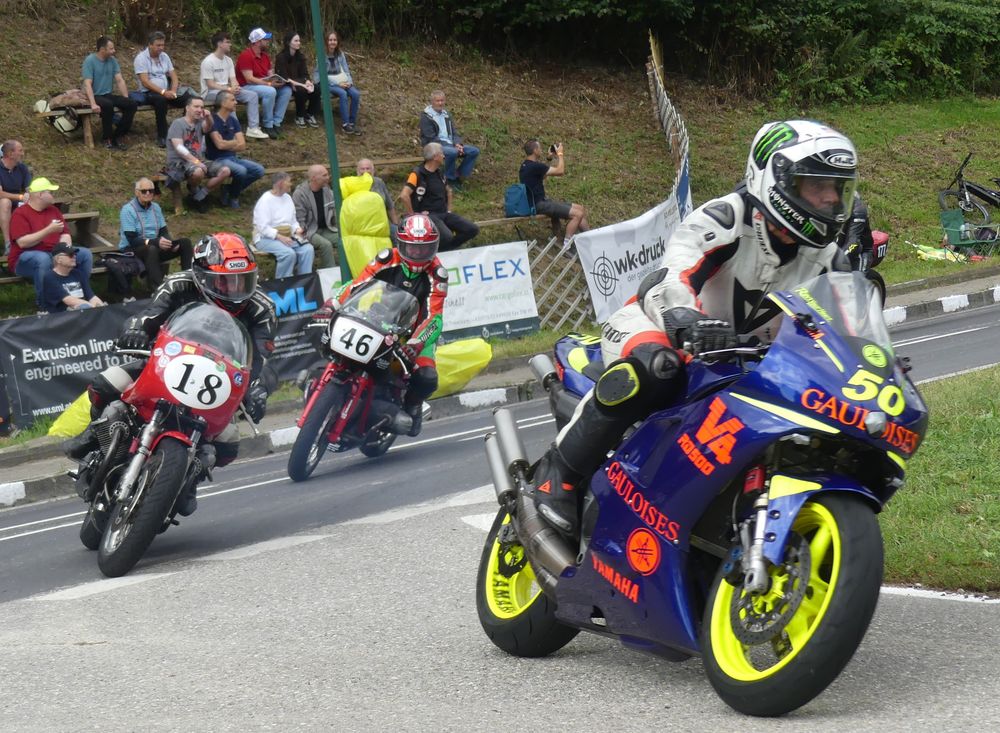 047 Klasse 6 über Baujahr 1970 und 350cc