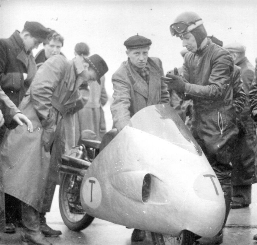 Beer mitte Kaaden links Fügner rechts. Testfahrten Bautzen 1955