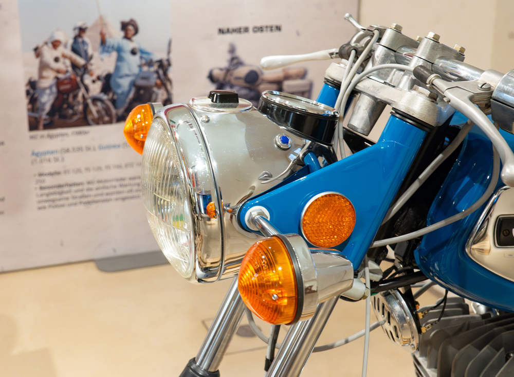 MZ Export Sonderausstellung Motorradmuseum Schloss Augustusburg Lucas Beleuchtungsanlage MZ TS 250 c ASL Schlossbetriebe gGmbH